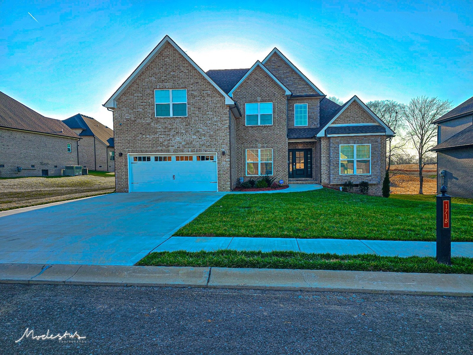 The Oaks – 1718 Oak Forest Dr